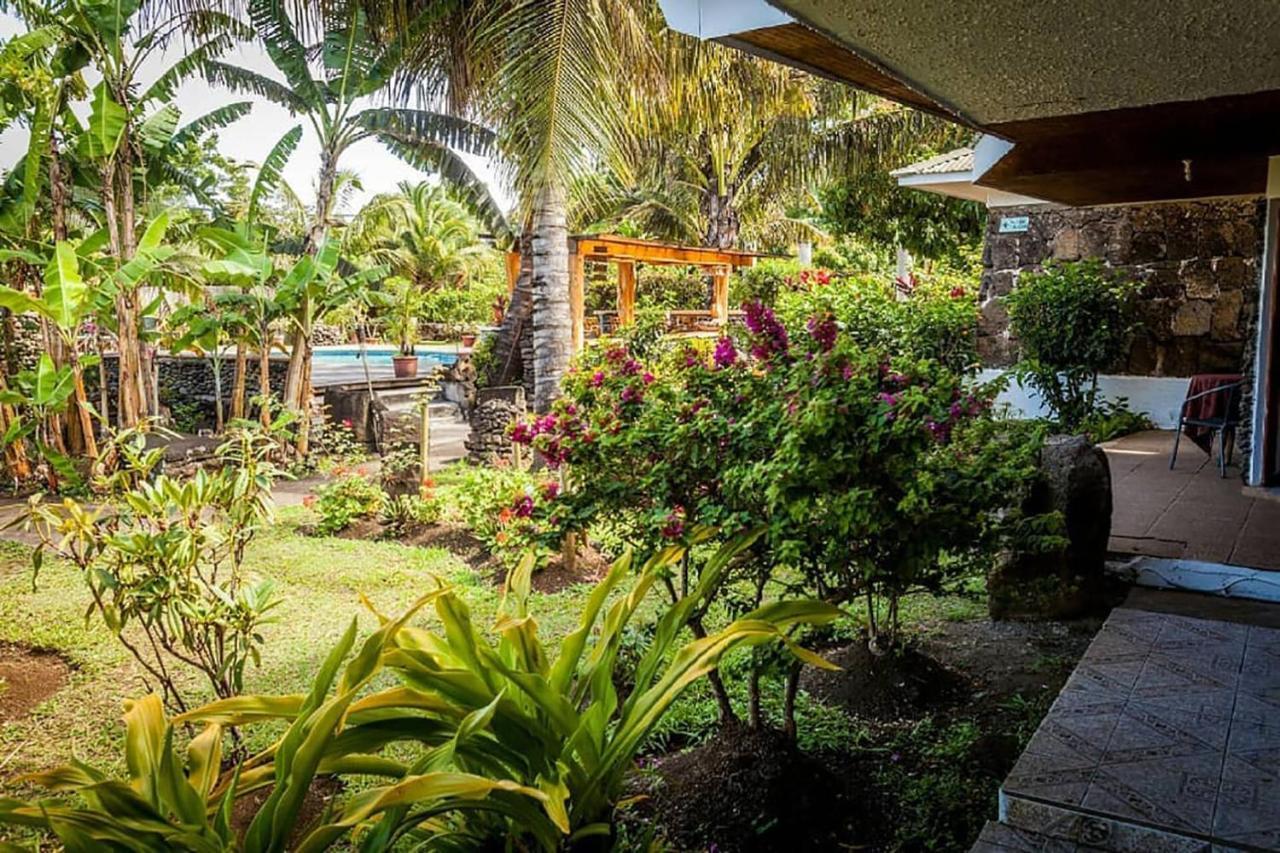 Chez Maria Goretti Hotel ハンガ・ロア エクステリア 写真